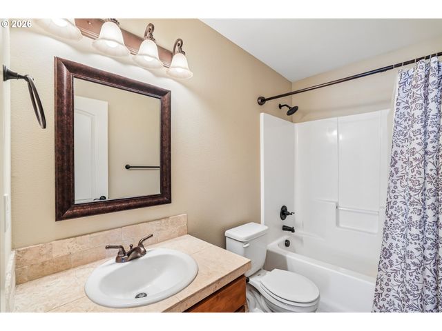 9719 Ne 75TH Way, Vancouver, WA 98662