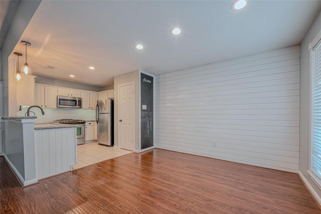 7135 Woodland Oaks, Magnolia, TX 77354