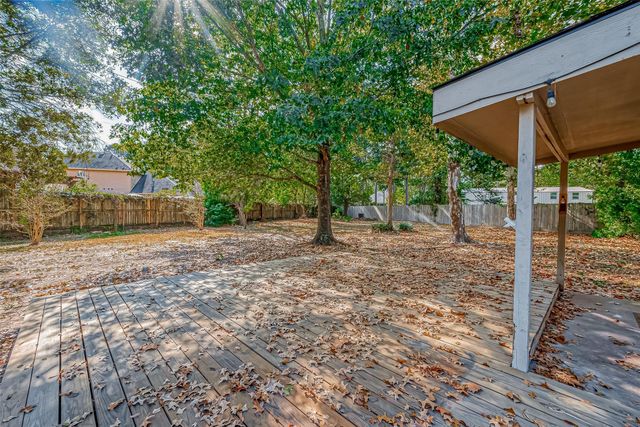 7135 Woodland Oaks, Magnolia, TX 77354