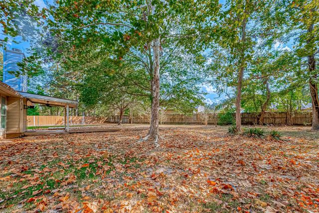 7135 Woodland Oaks, Magnolia, TX 77354