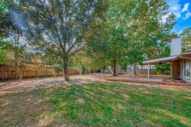 7135 Woodland Oaks, Magnolia, TX 77354