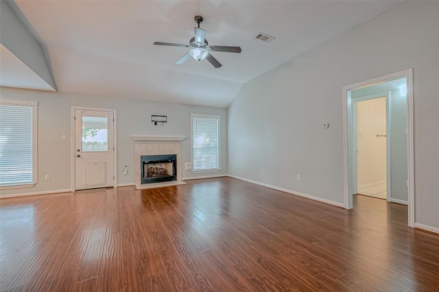 7135 Woodland Oaks, Magnolia, TX 77354