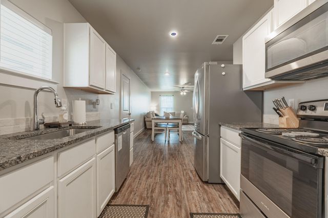 2906 Bryan Avenue, Wolfforth, TX 79382