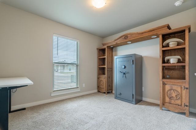 2906 Bryan Avenue, Wolfforth, TX 79382