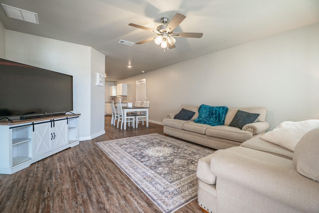 2906 Bryan Avenue, Wolfforth, TX 79382