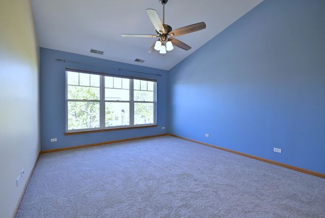 6069 River Bend Drive, Lisle, IL 60532