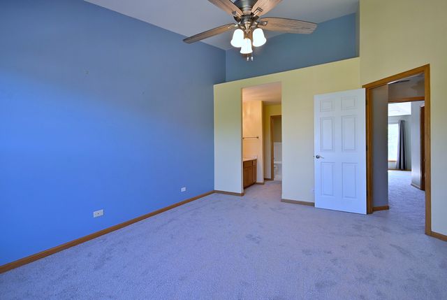 6069 River Bend Drive, Lisle, IL 60532