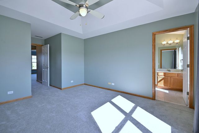6069 River Bend Drive, Lisle, IL 60532