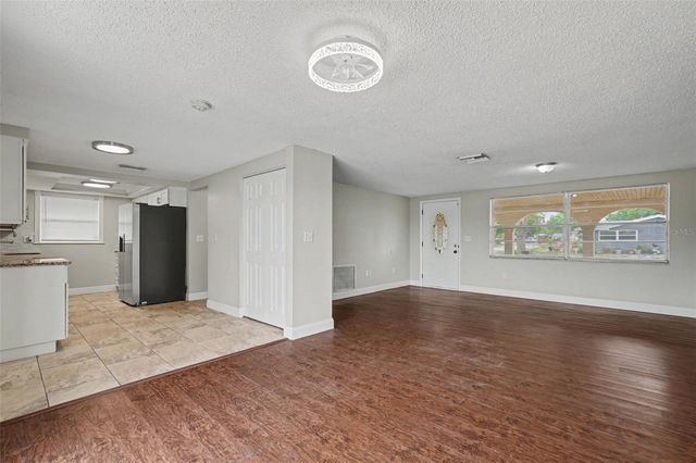 7037 MAGNOLIA VALLEY DRIVE, New Port Richey, FL 34653