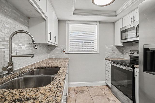 7037 MAGNOLIA VALLEY DRIVE, New Port Richey, FL 34653