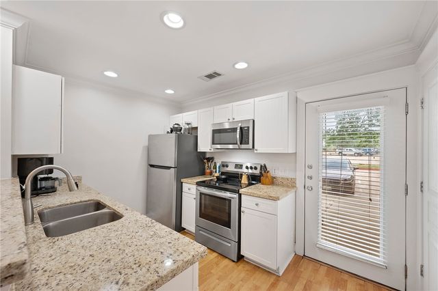 1725 Harvey Mitchell S 4311, College Station, TX 77840