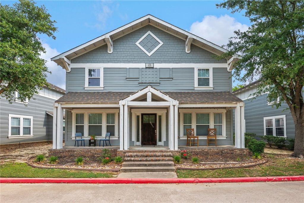 1725 Harvey Mitchell S 4311, College Station, TX 77840