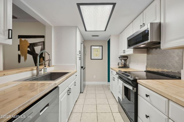 2909 ST JOHNS Avenue 12A, Jacksonville, FL 32205