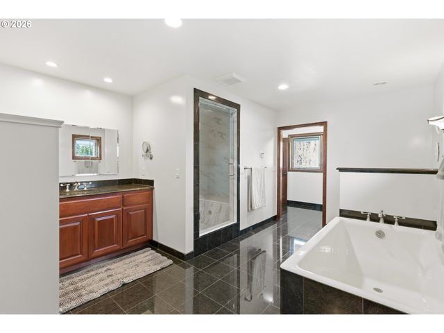 12517 Se 7TH St, Vancouver, WA 98683