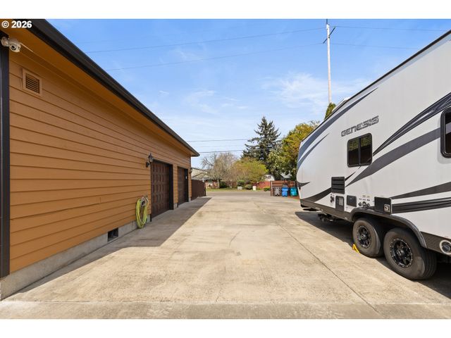 12517 Se 7TH St, Vancouver, WA 98683