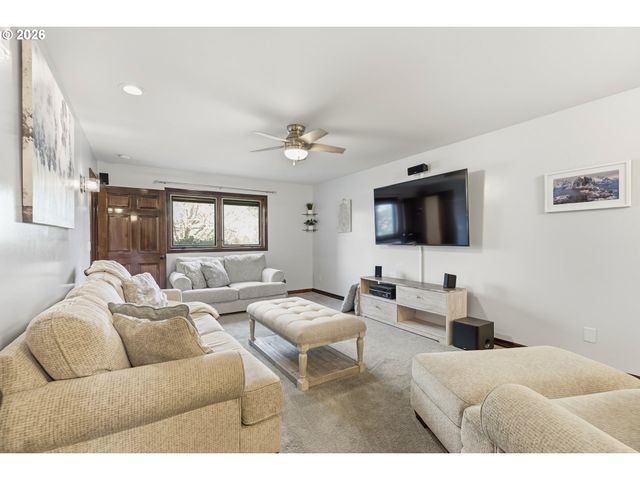 12517 Se 7TH St, Vancouver, WA 98683