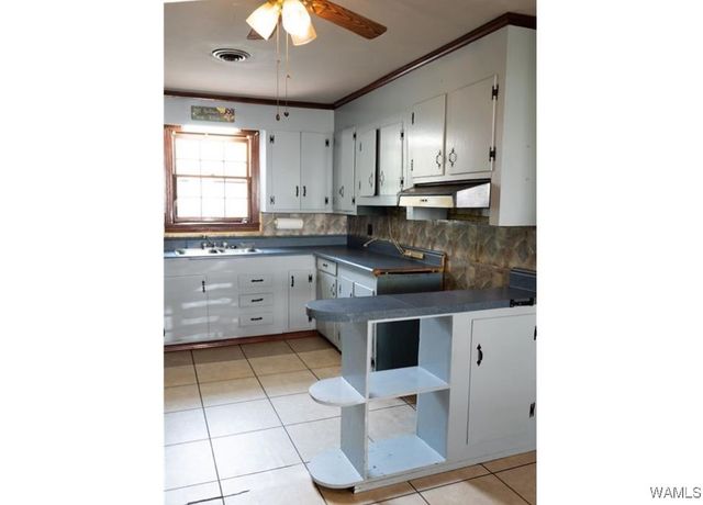 303 4th NE, Fayette, AL 35555