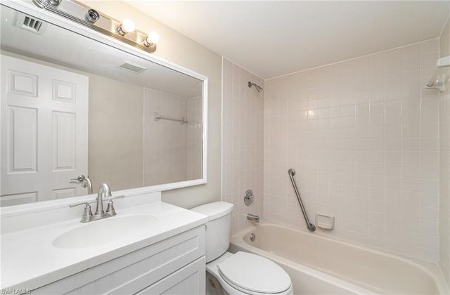 8200 Summerlin Village CIR # 102, Fort Myers, FL 33919