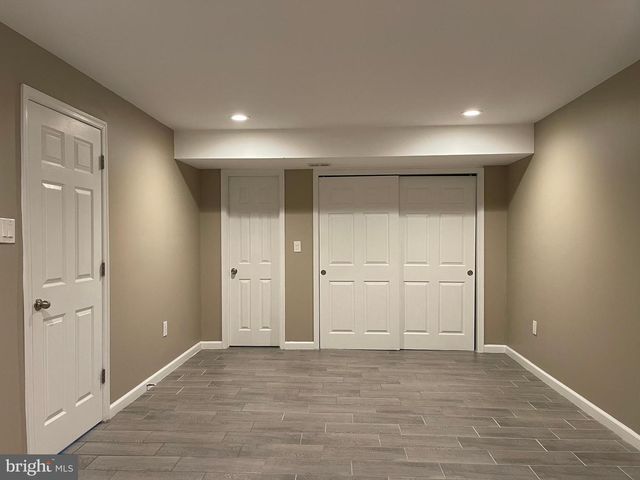 8705 HAREFIELD LN, Gainesville, VA 20155