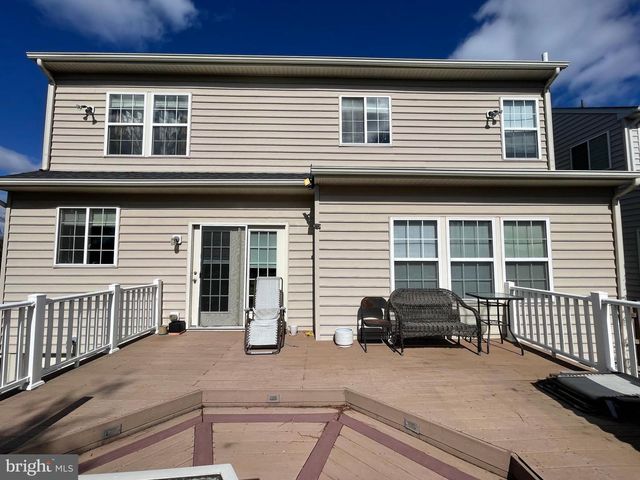 8705 HAREFIELD LN, Gainesville, VA 20155