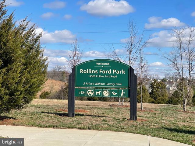 8705 HAREFIELD LN, Gainesville, VA 20155