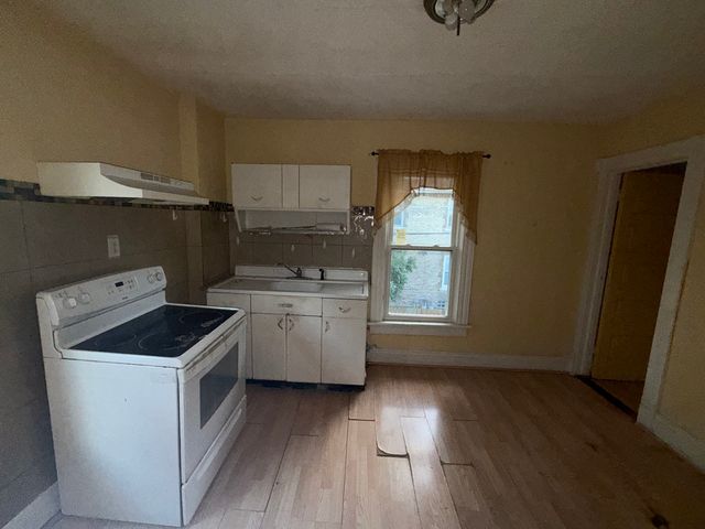 2527 Oak Street, Blue Island, IL 60406