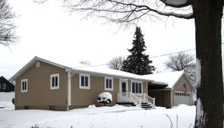 313 N Linden Avenue, Fremont City, MI 49412