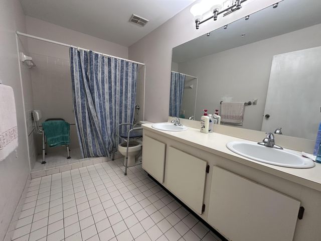 8080 NW 51st Street, Lauderhill, FL 33351