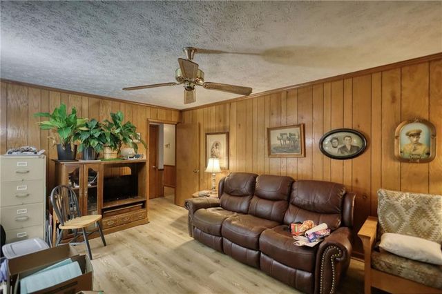 1332 Turner Road SW, Lilburn, GA 30047