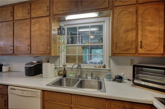 1332 Turner Road SW, Lilburn, GA 30047