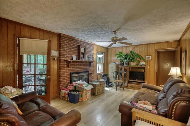 1332 Turner Road SW, Lilburn, GA 30047