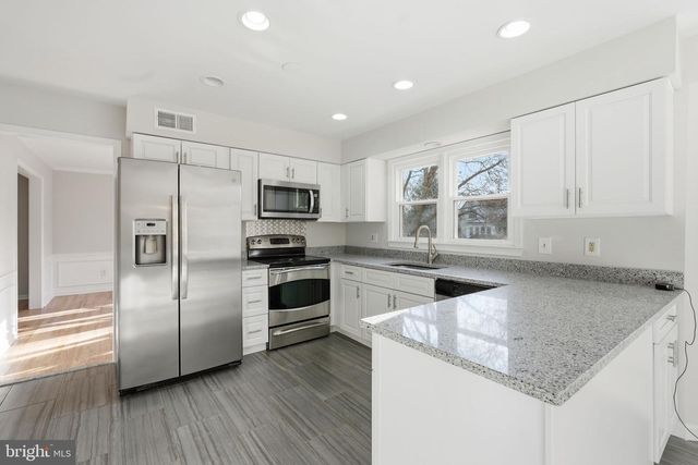 12903 PINECREST RD, Herndon, VA 20171