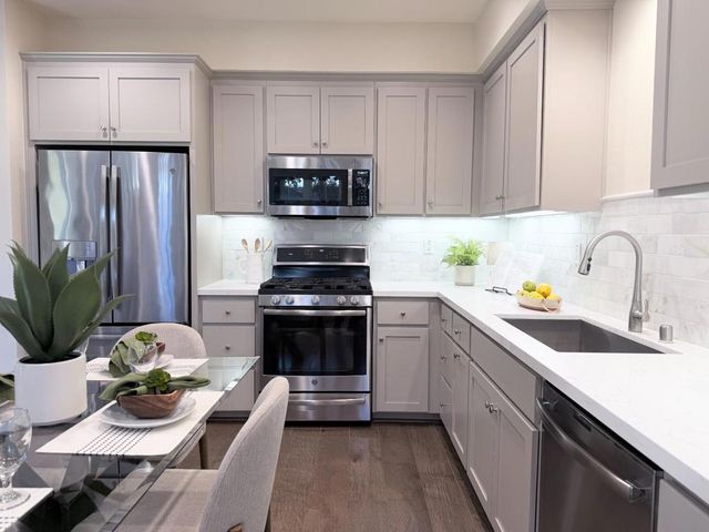 174 Tilton Avenue, San Mateo, CA 94401