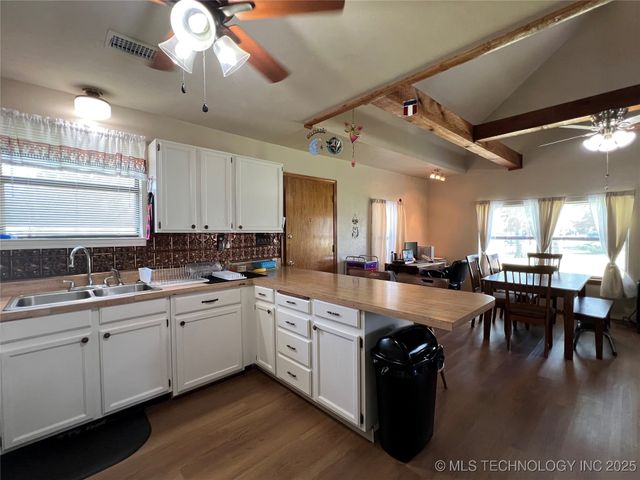 7944 Restful Lane, Kingston, OK 73439