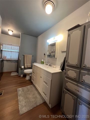 7944 Restful Lane, Kingston, OK 73439