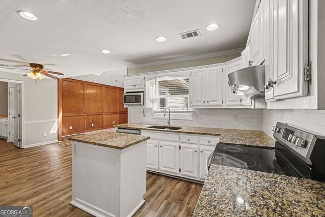 5195 Hickory Bend Terrace, Woodstock, GA 30188