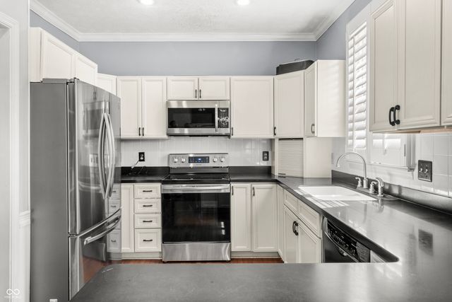 8754 Nora Woods Drive, Indianapolis, IN 46240