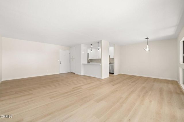 5300 E Atherton Street 2F, Long Beach, CA 90815