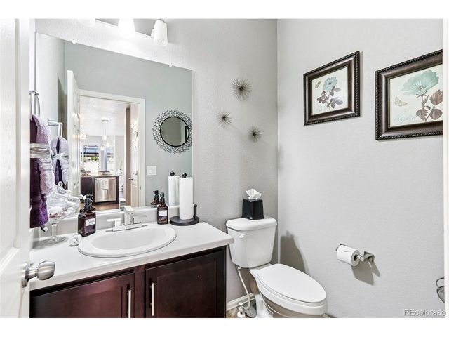 22537 E Union Cir, Aurora, CO 80015