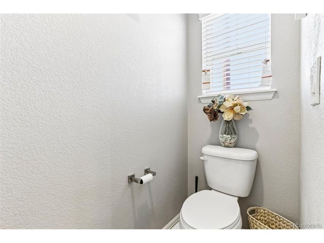 22537 E Union Cir, Aurora, CO 80015