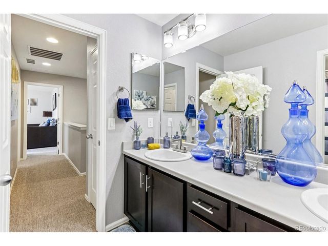 22537 E Union Cir, Aurora, CO 80015