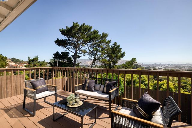 131 Fernwood Dr, San Bruno, CA 94066
