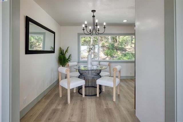 131 Fernwood Dr, San Bruno, CA 94066
