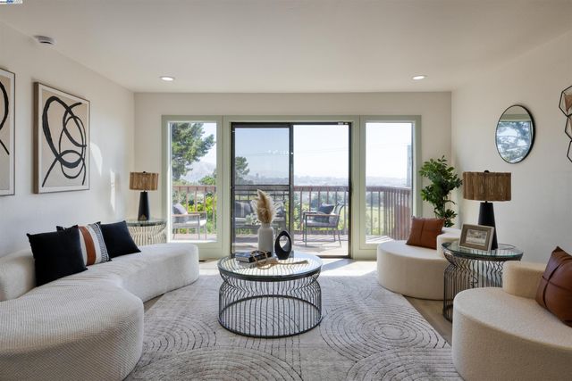 131 Fernwood Dr, San Bruno, CA 94066