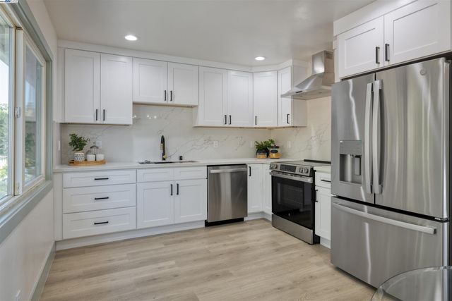 131 Fernwood Dr, San Bruno, CA 94066
