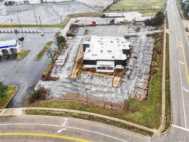 2909 Netherton Drive, St Louis, MO 63136