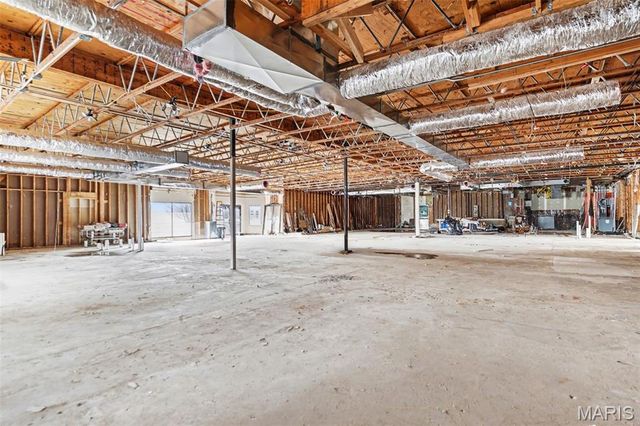 2909 Netherton Drive, St Louis, MO 63136