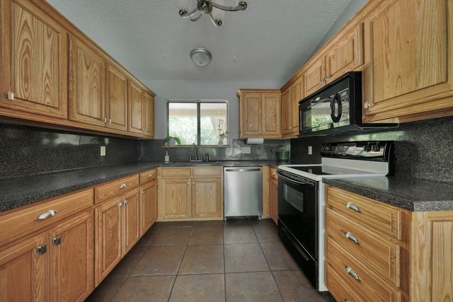 127 Birdie Lane, Hideaway, TX 75771