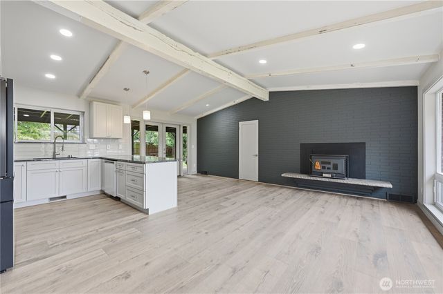 627 SW Normandy Road, Normandy Park, WA 98166