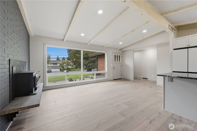 627 SW Normandy Road, Normandy Park, WA 98166